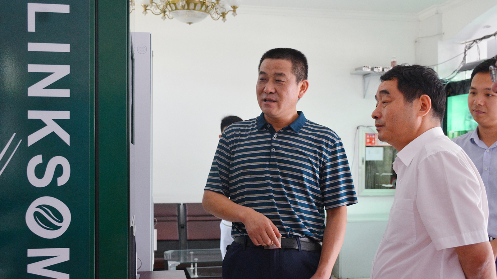 六安市政协主席陈家本赴必一运动集团考察调研