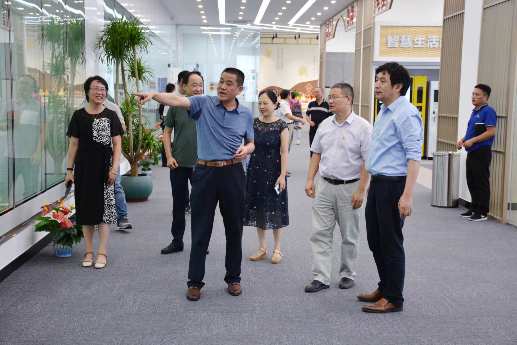 加强交流互动 推动校企合作
