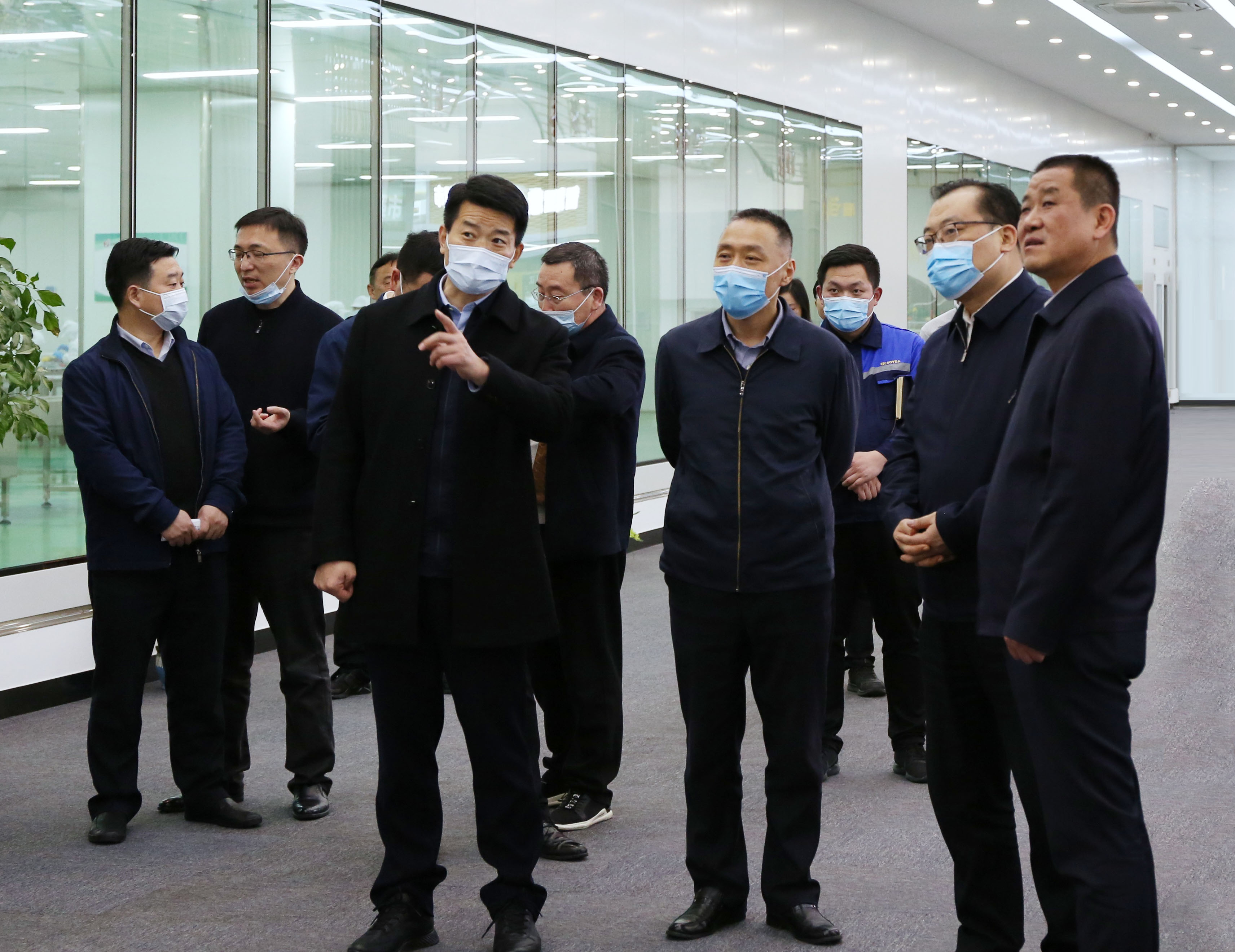 安徽省委常委、副省长张红文调研必一运动集团