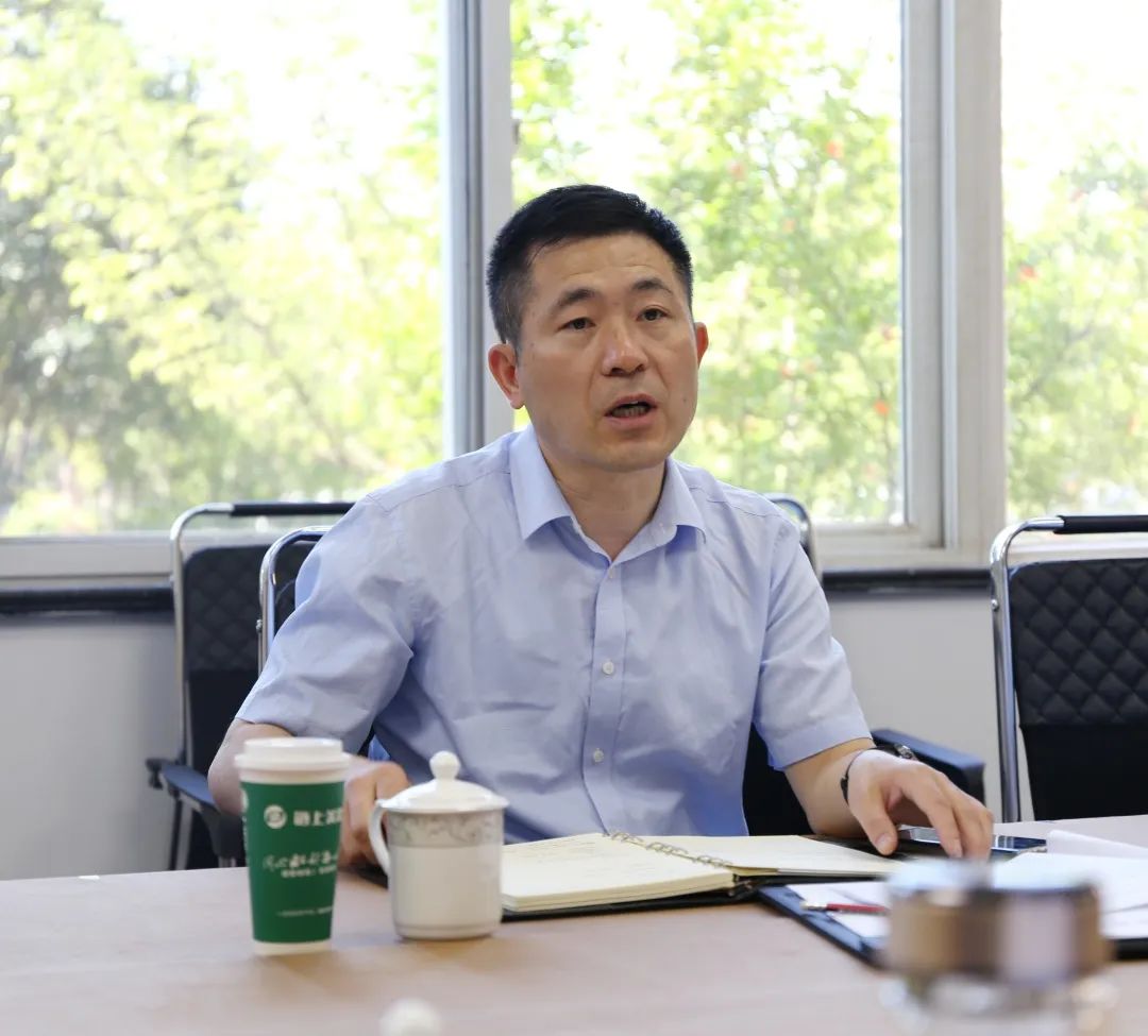 市人社局陈久松局长莅临必一运动集团调研指导博士后工作站建设应用工作